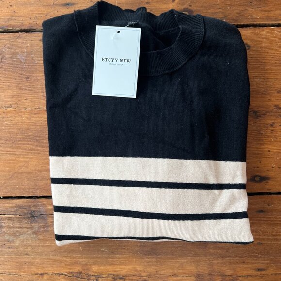 Black and Tan stripe crewneck sweater with split hem tunic length - Picture 7 of 7